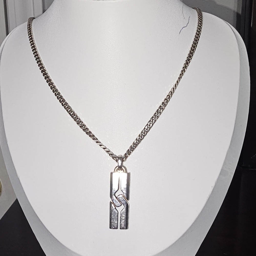 Gucci Sterling Silver Infinity Knot Pendant Necklace